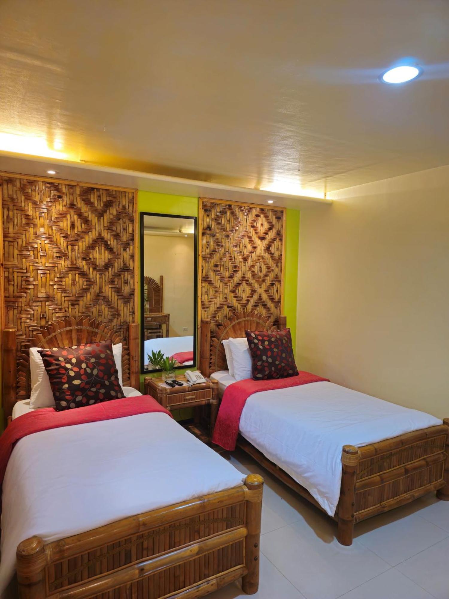Malapascua Exotic Island Dive Resort Daanbantayan Bagian luar foto
